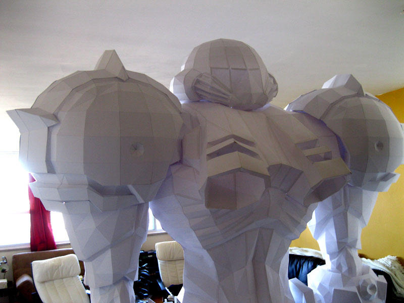 Illustration for article titled Stand in Awe of This Life-Sized Metroid Statue (Made of Paper!)